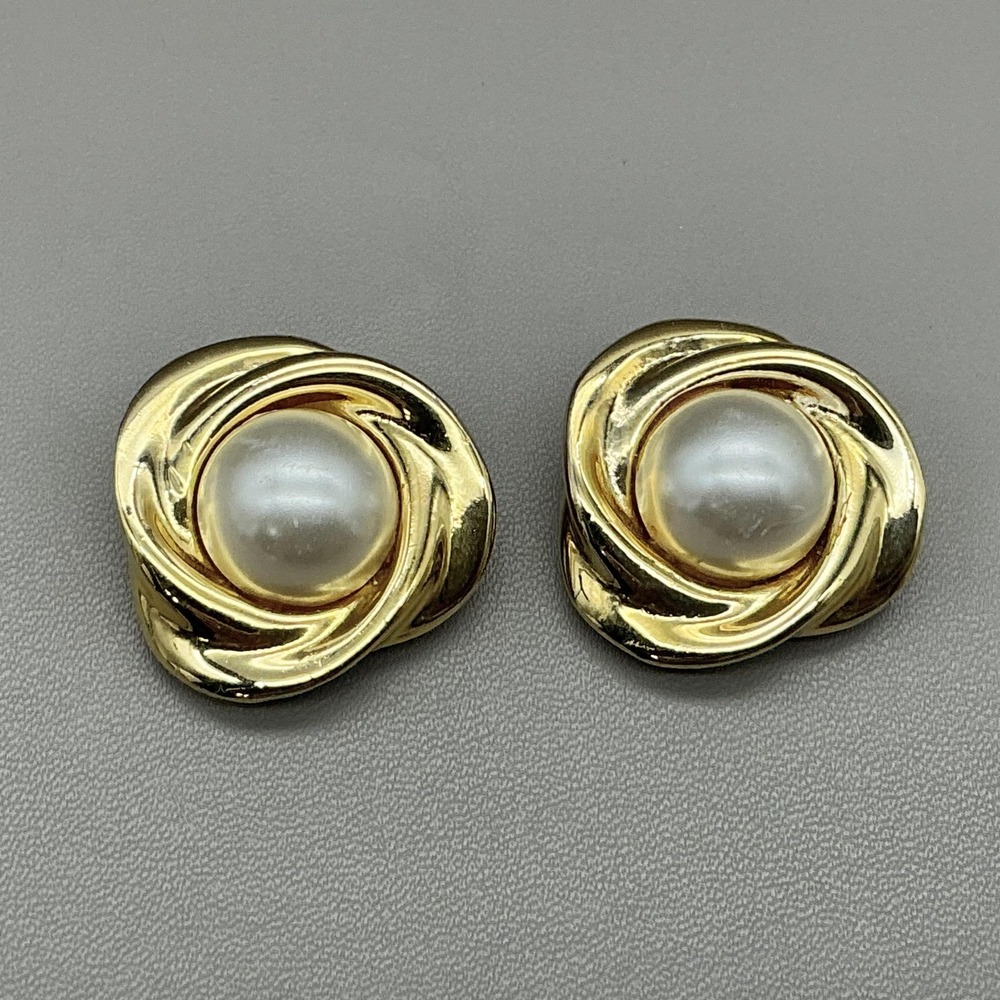 Bluette France Gold Tone Shoe Clips Womens Faux Pearl Swirl Domed Design Pair